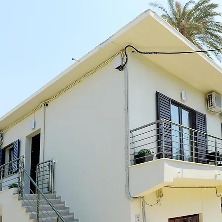 Alion House בית נופש *