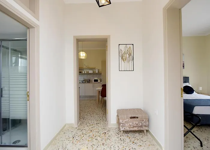 Alion House * עיר רודוס