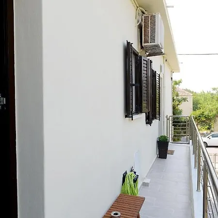 بيت للعطل Alion House