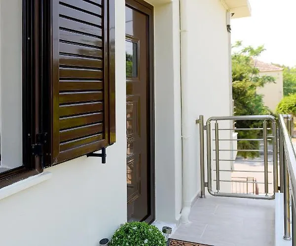 Holiday home Alion House *